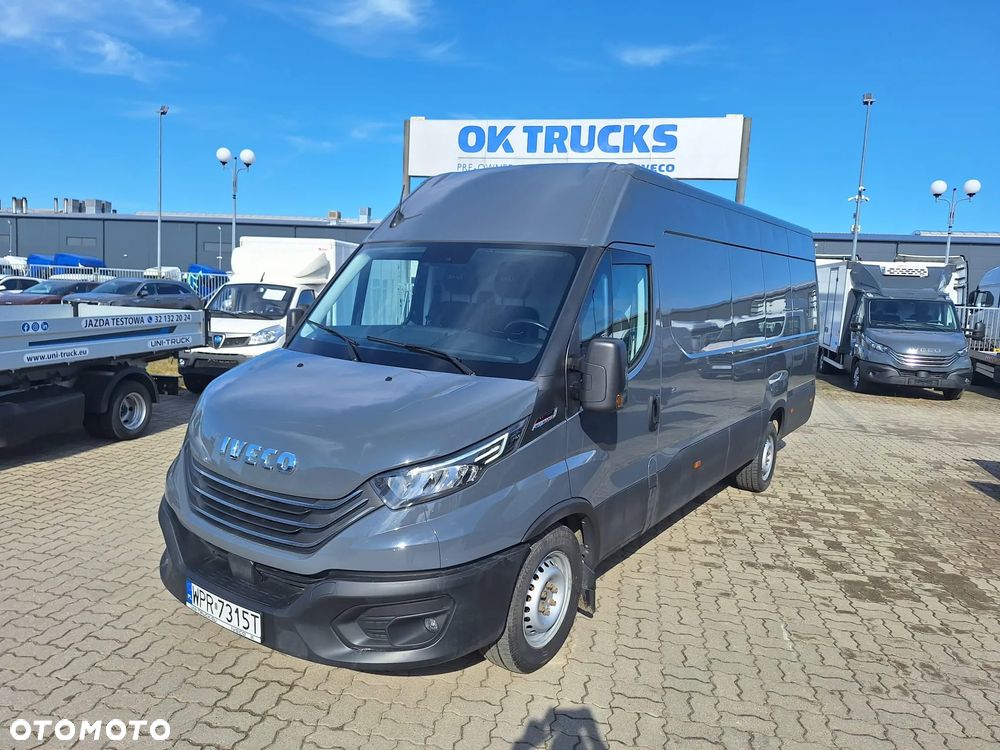 Iveco Daily 35S18 HiMatic furgon 16m blaszak automat FV23% MAXI - 3