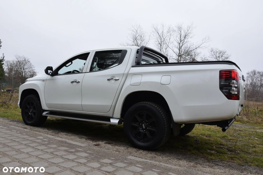 Mitsubishi L200 2.2 d DC Intense - 38