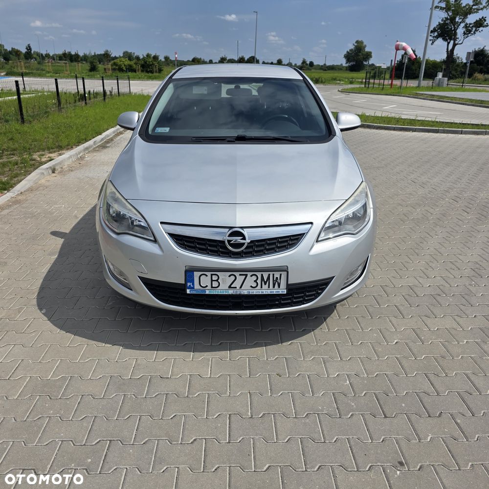 Opel Astra 1.4 T Cosmo - 4