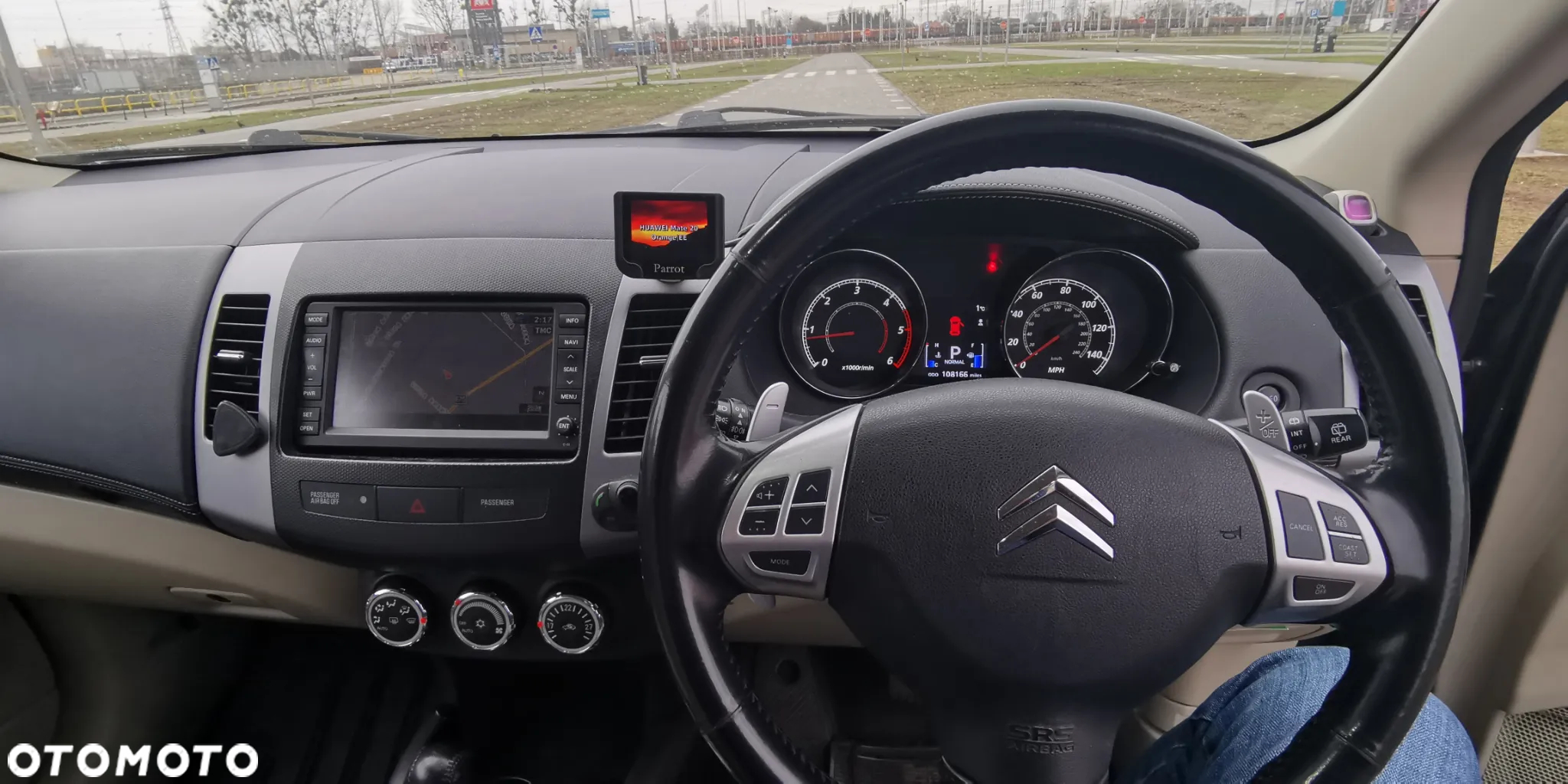 Citroën C-Crosser 2.2 HDi Exclusive DCS - 12