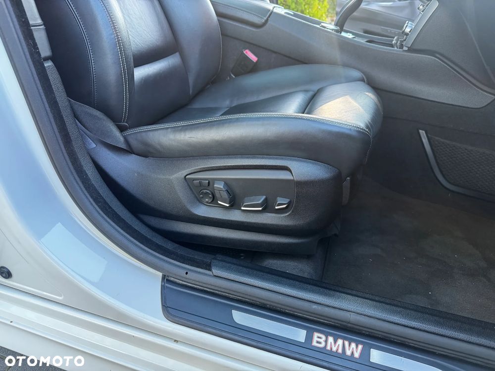 BMW 5GT - 27