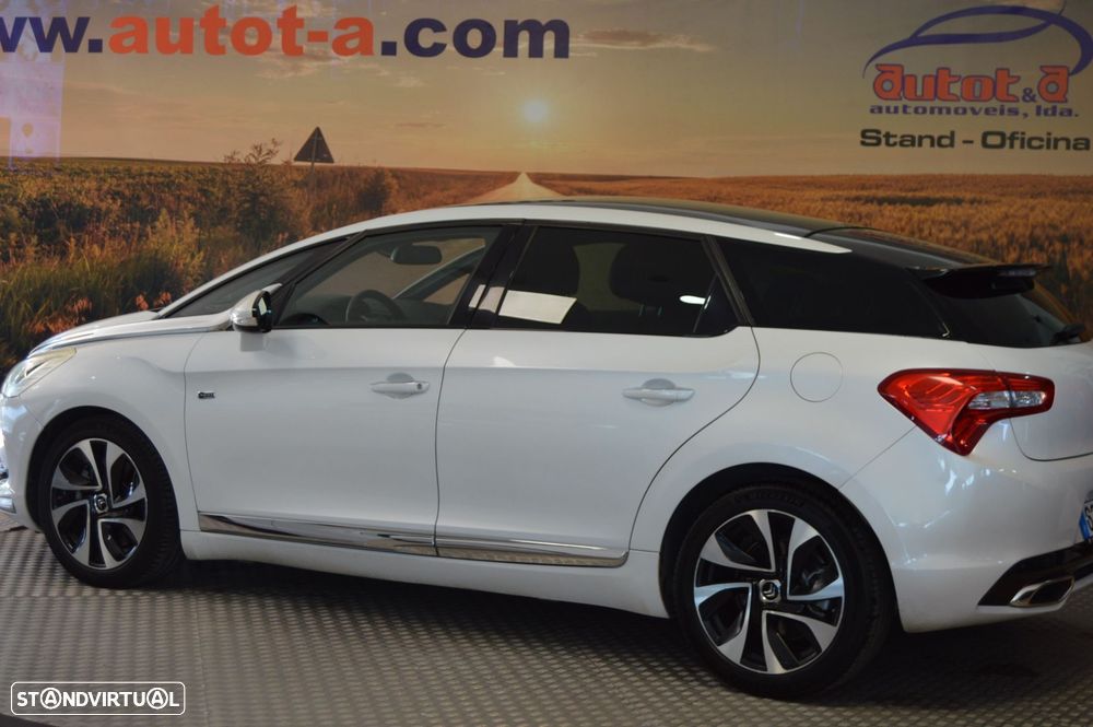 Citroën DS5 2.0 HDi Hybrid4 So Chic CMP6 - 2