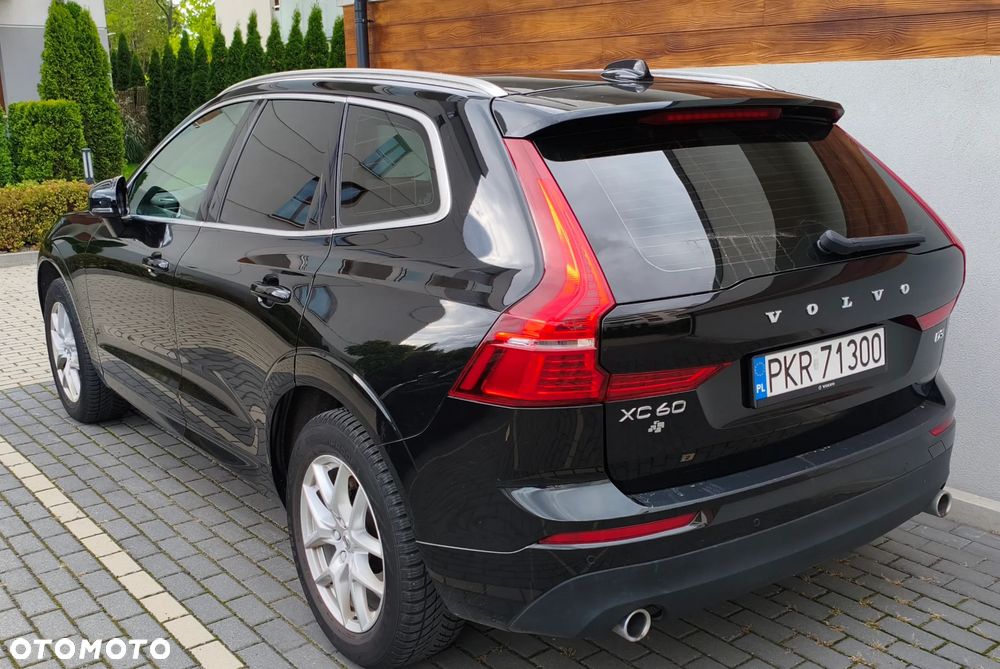 Volvo XC 60 D3 Momentum Pro - 4