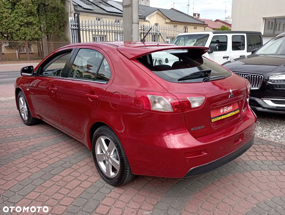 Mitsubishi Lancer 1.8 Invite - 4