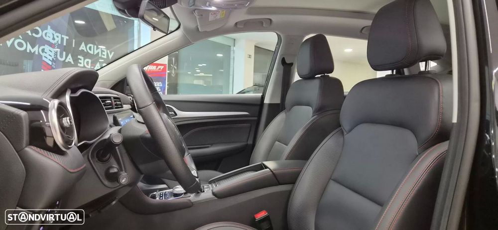 MG ZS EV 72.6 kWh Luxury - 19
