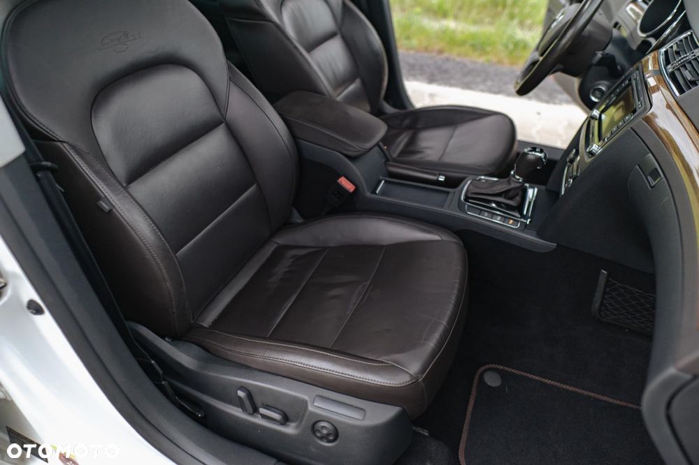 Skoda Superb 2.0 TDI L&K DSG - 20
