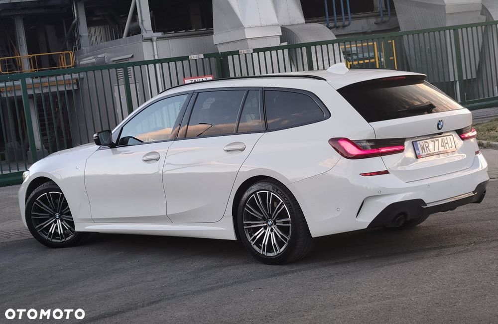 BMW Seria 3 318d M Sport - 23