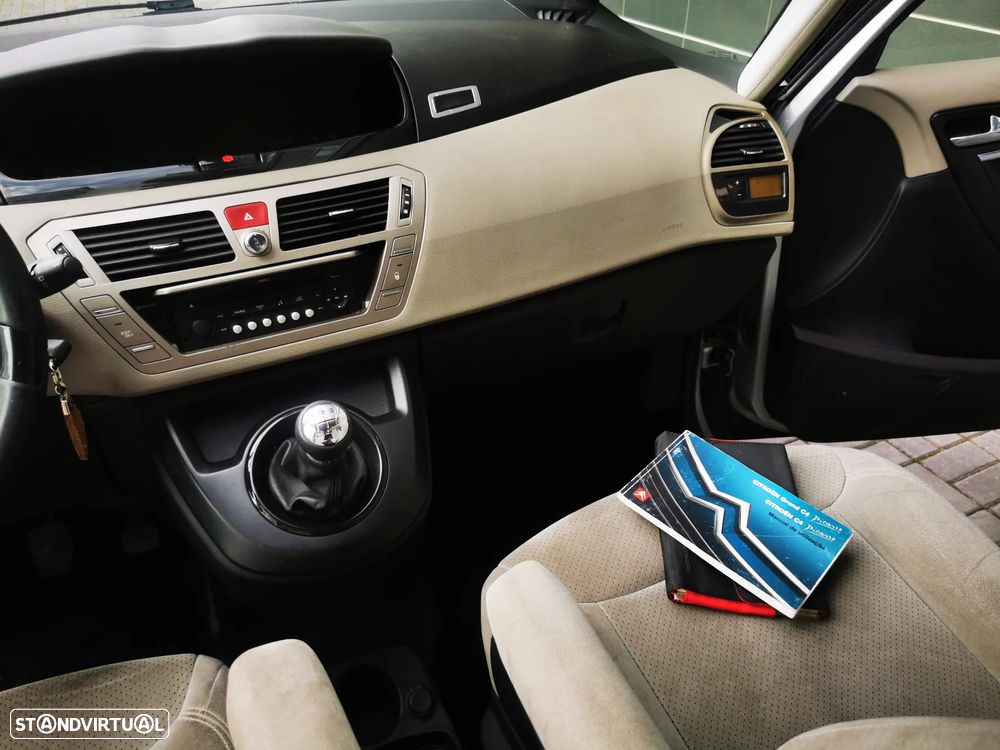 Citroën C4 Grand Picasso 1.6 HDi Exclusive - 24