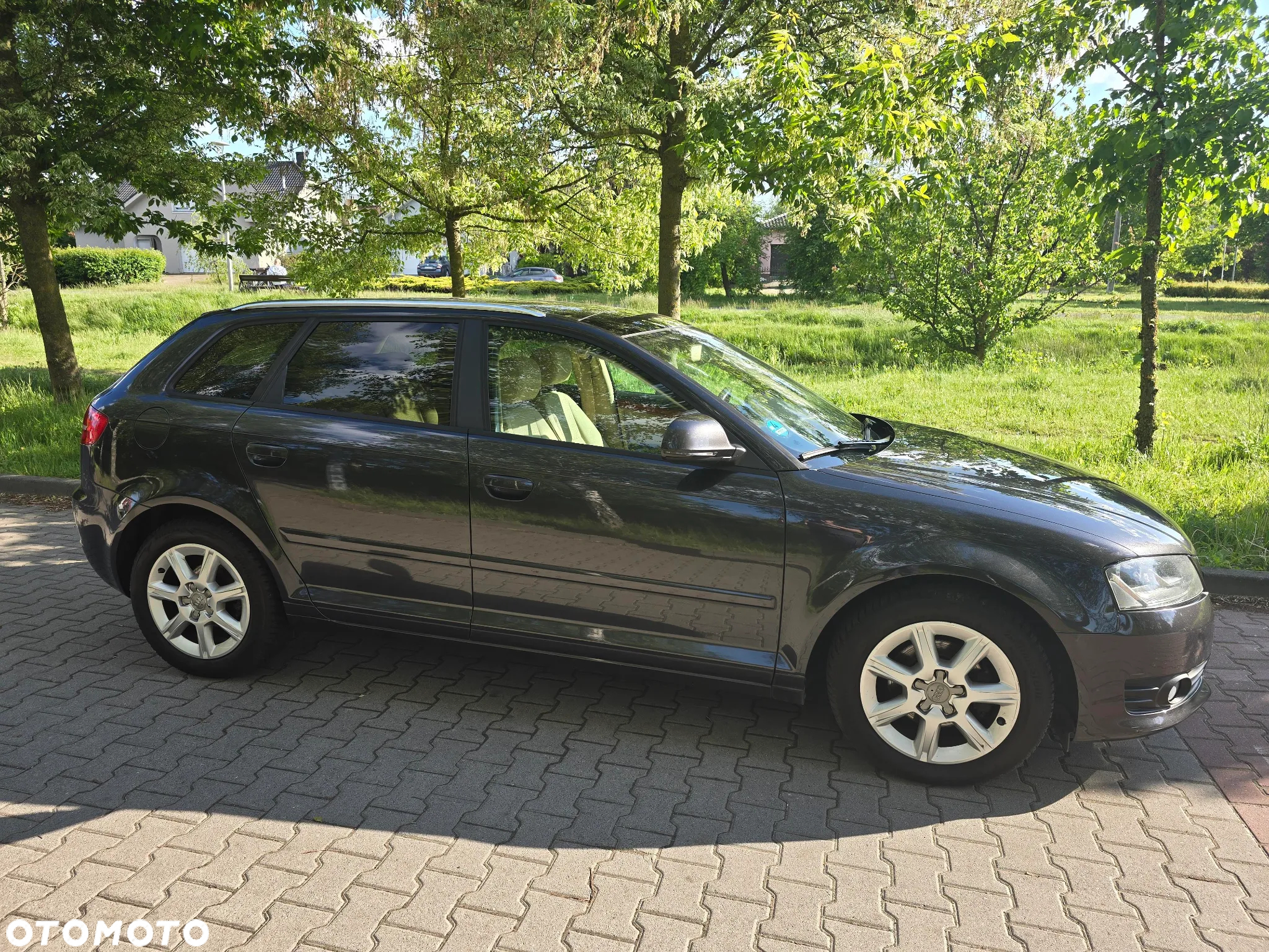 Audi A3 1.6 TDI Sportback DPF Attraction - 4