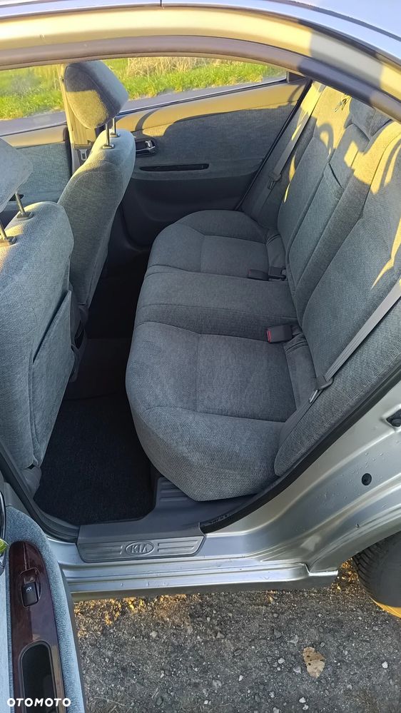 Kia Magentis 2.0 (air4) / Gold - 12