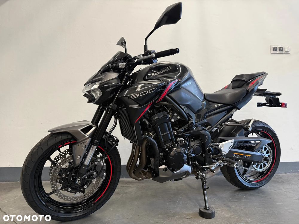 Kawasaki Z 900 - 6