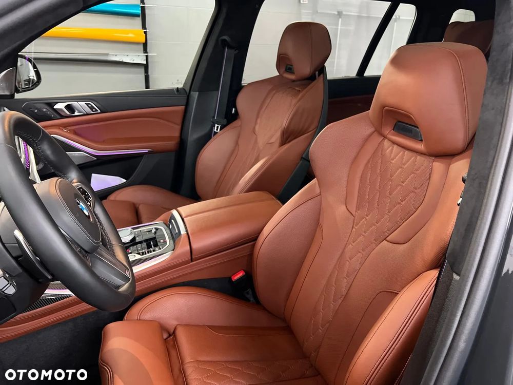 BMW X7 M50d sport - 26