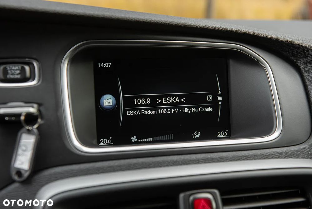 Volvo V40 D2 Momentum - 19