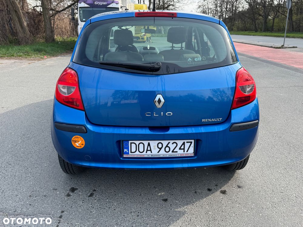 Renault Clio 1.4i RT - 4