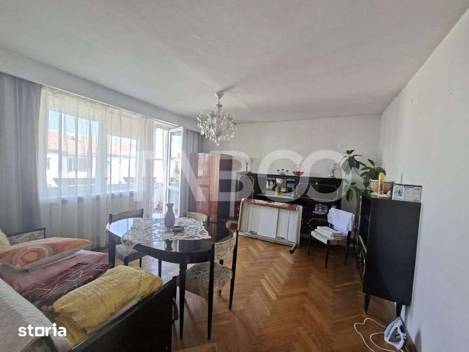Apartament decomandat vanzare3 camere 66 mpu pivnita Mihai Viteazul — fotografia 2