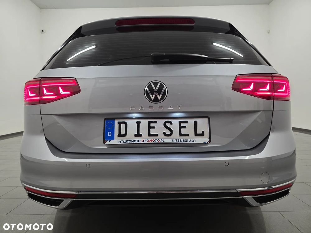 Volkswagen Passat - 35