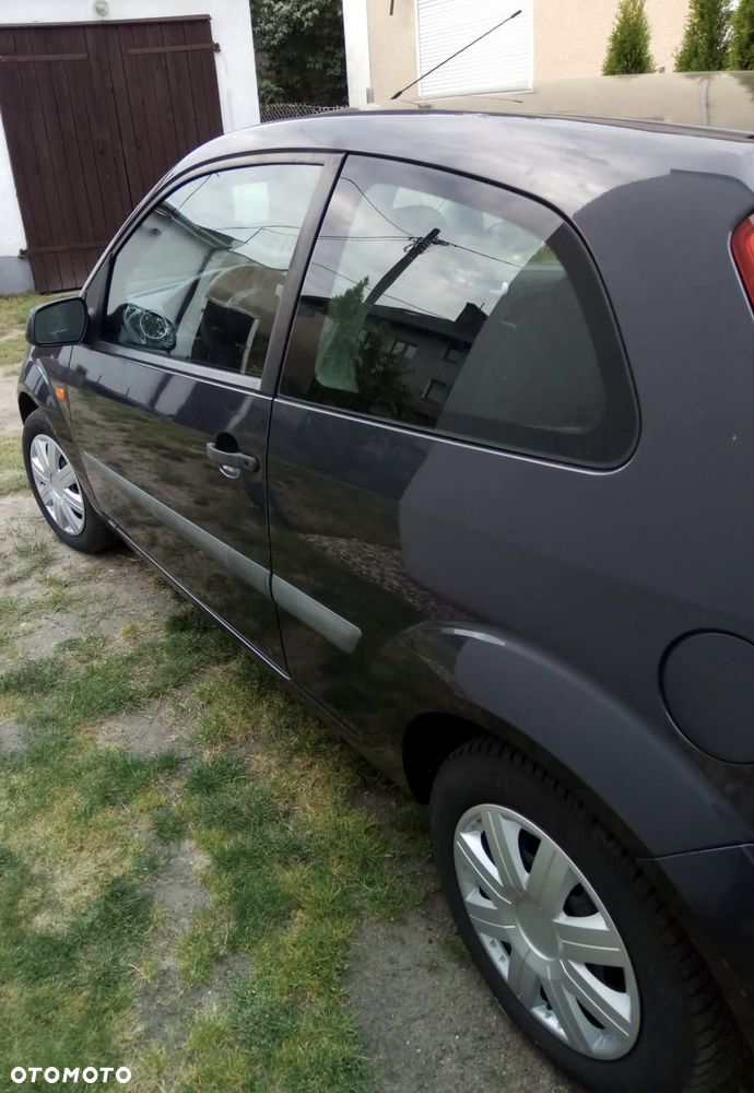 Ford Fiesta - 4