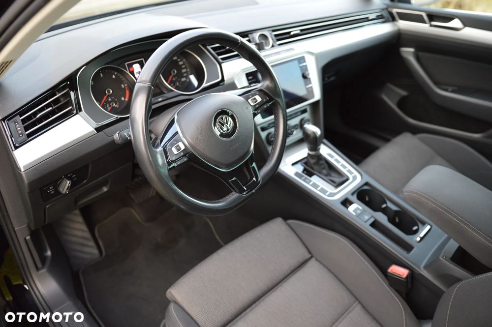 Volkswagen Passat 2.0 TDI BMT Comfortline DSG - 6