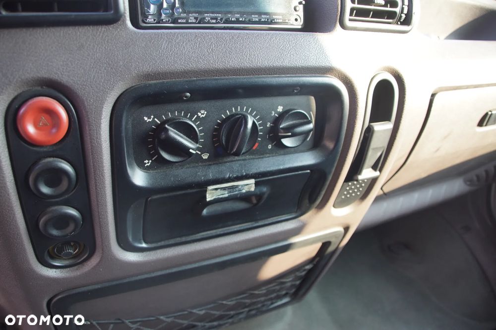 Auto na części - Opel Movano 1 I L2 2.8 DTI 114 KM S9W-702 M77 11U 2000R Silnik Skrzynia Drzwi Lusterka Szyba Maska Lampa Klamka Licznik Deska Kokpit Felga - 15