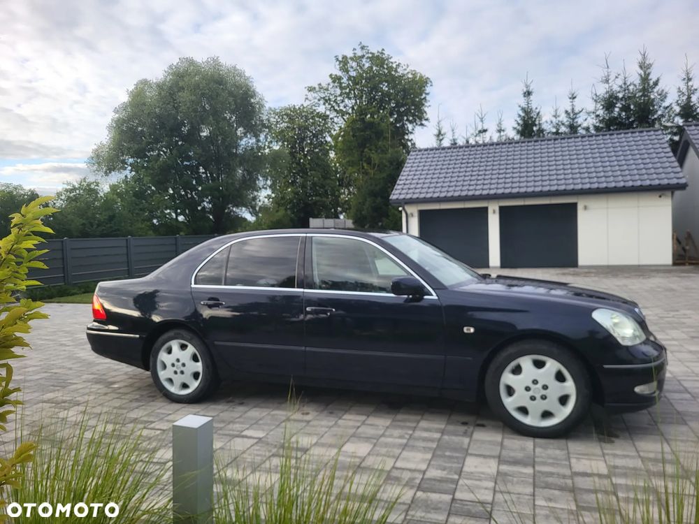 Lexus LS Prezydent - 12