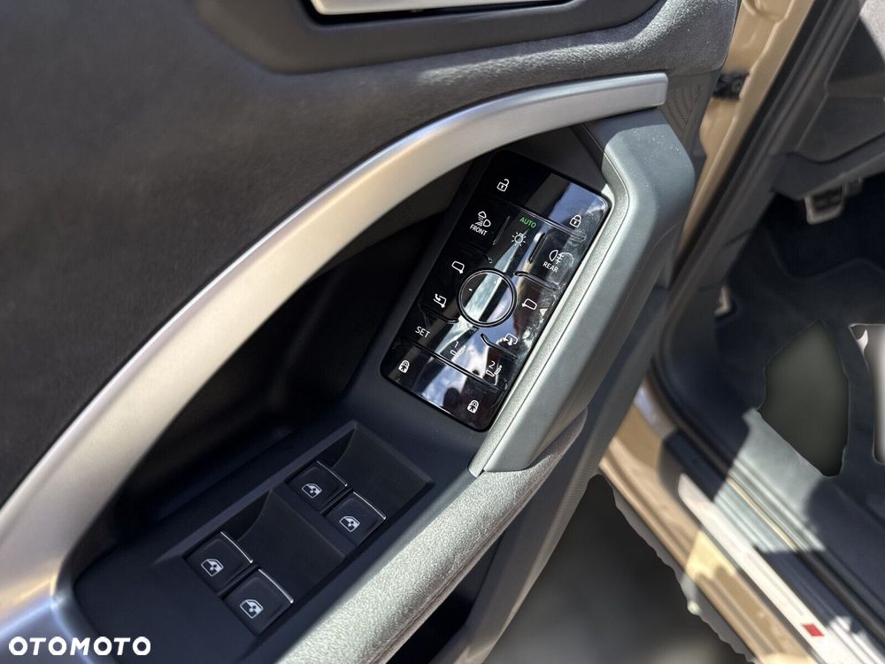 Audi Q5 Sportback - 16
