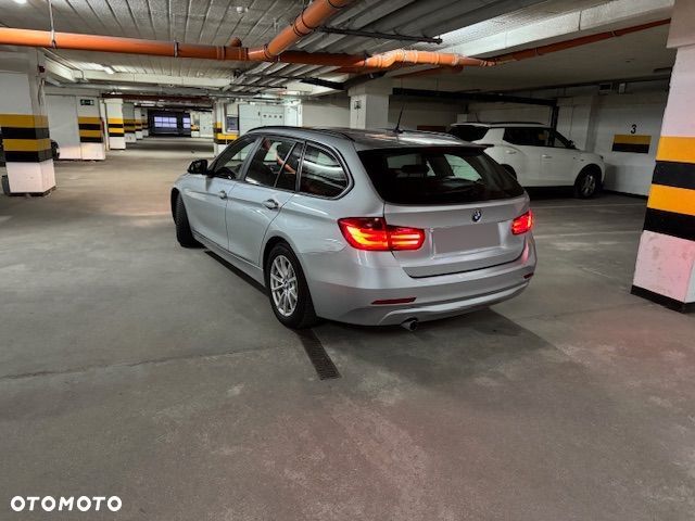 BMW Seria 3 320d - 2