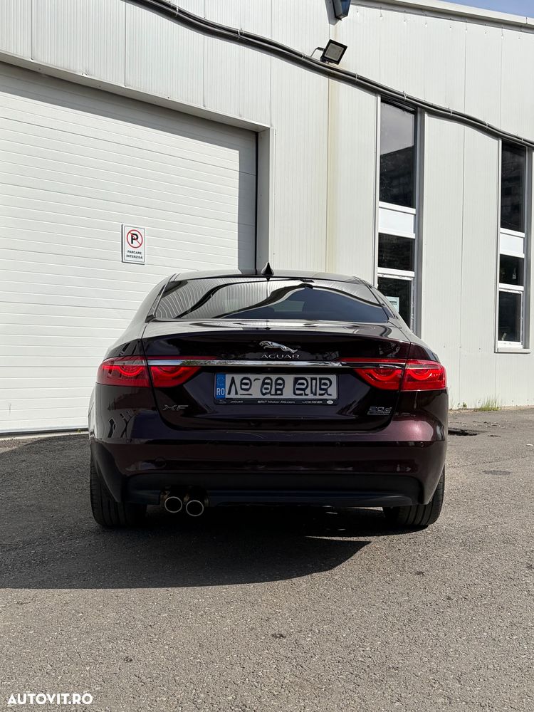 Jaguar XF 20d AWD Prestige - 4