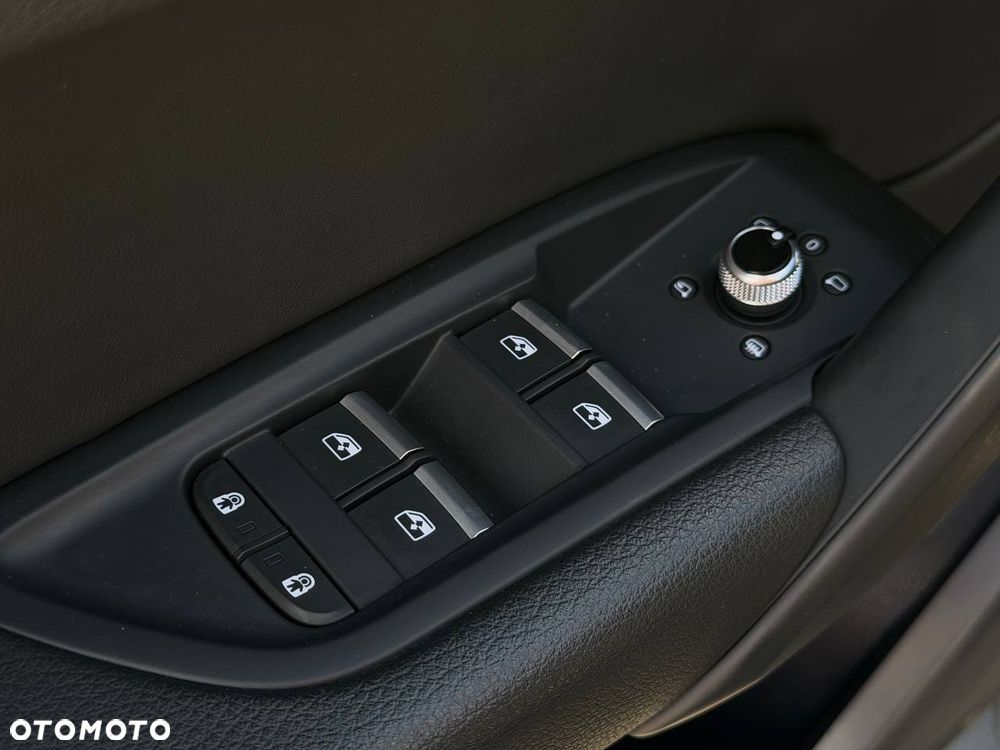 Audi Q5 Sportback 45 TFSI quattro S tronic S line - 22