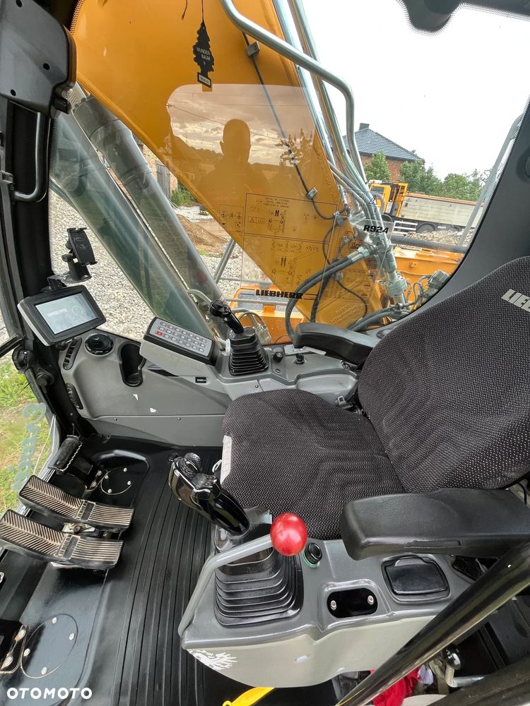 Liebherr R924LC - 2