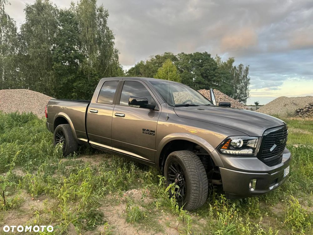 Dodge RAM 1500 5.7 4x4 - 8