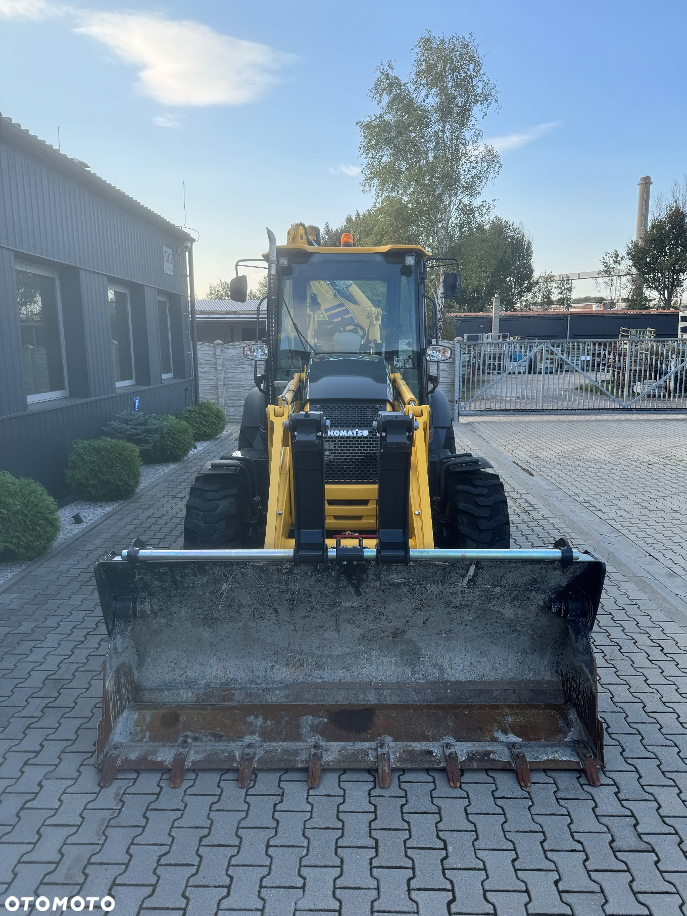 Komatsu WB 97R - 7