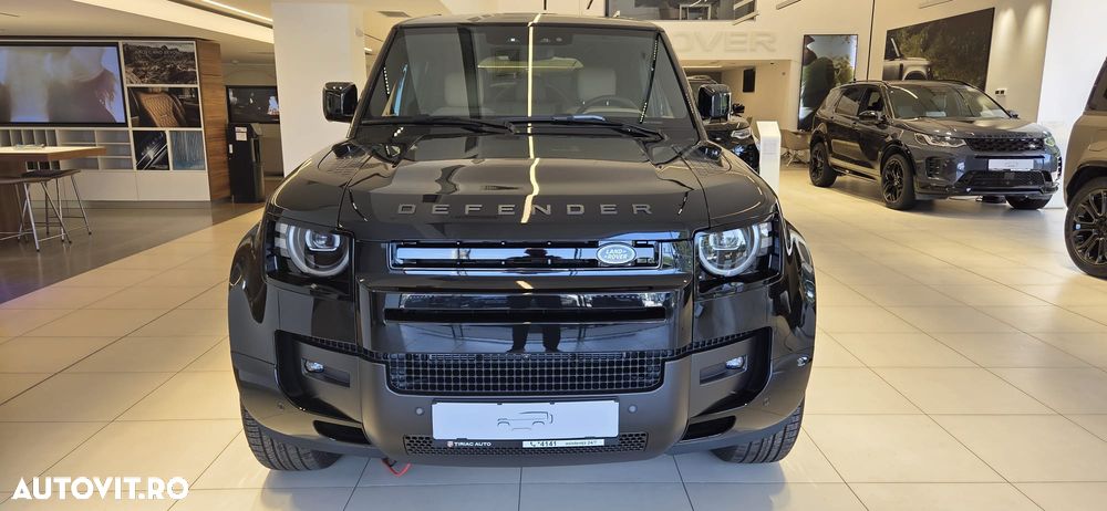 Land Rover Defender - 3