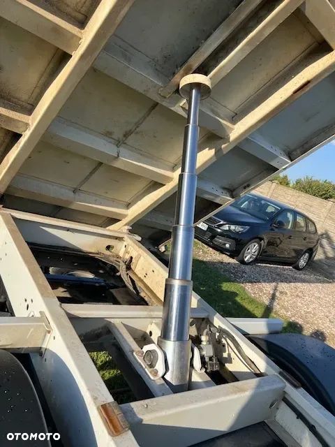 Iveco Daily wywrotka 35C14 2,3 140 KM klima tempomat - 16