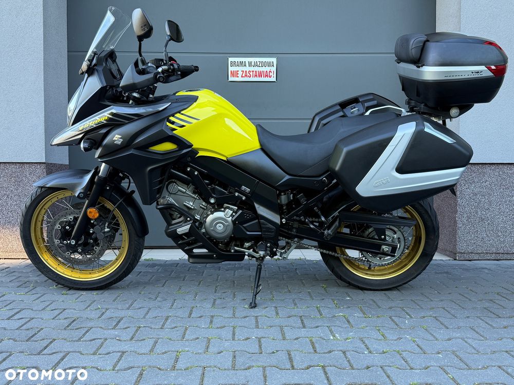 Suzuki V-STROM - 1