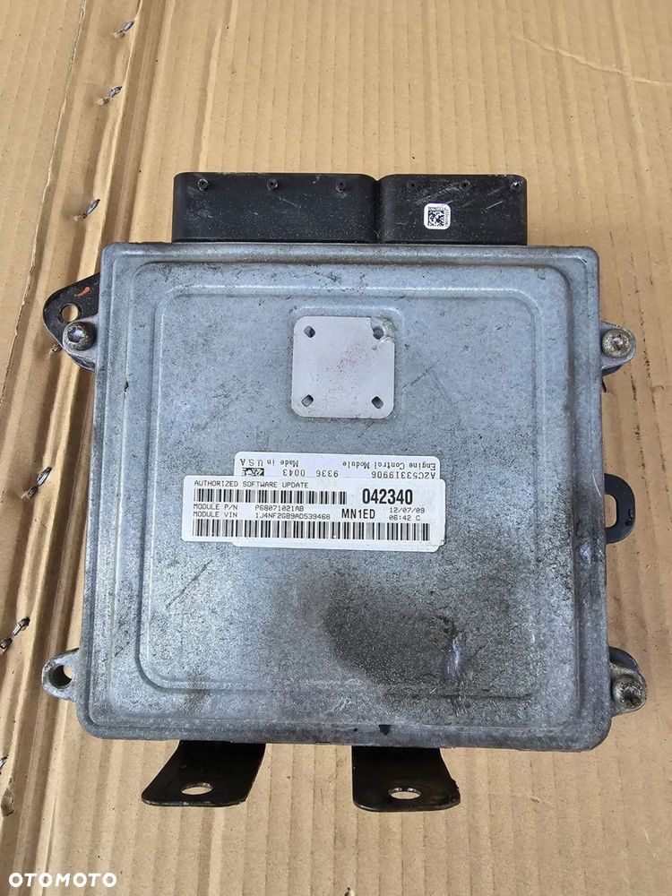 sterownik silnika ecu p68071021ab jeep compass - 1