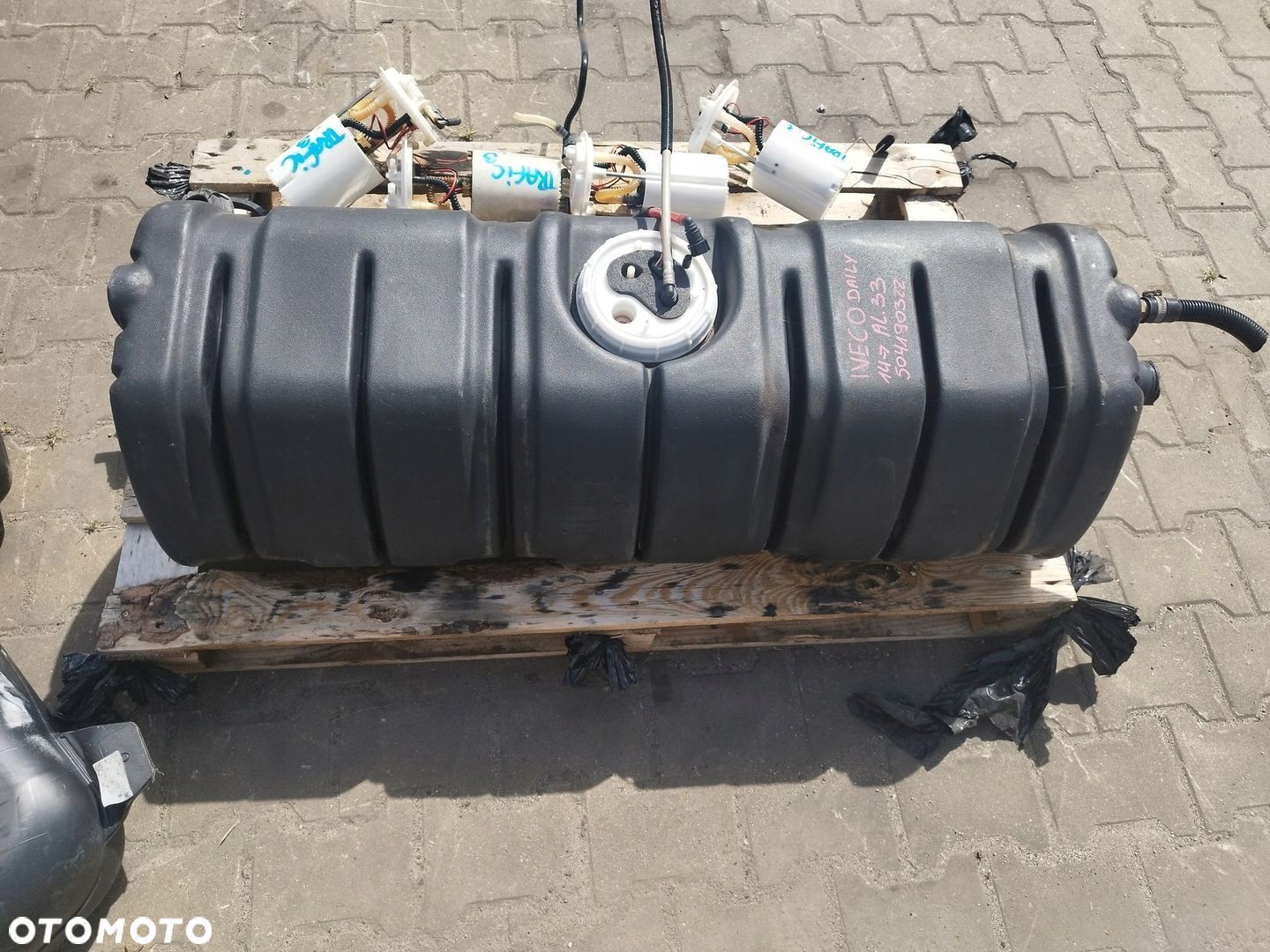 ZBIORNIK PALIWA BAK IVECO DAILY 2014R- RAMA RAMOWY - 1