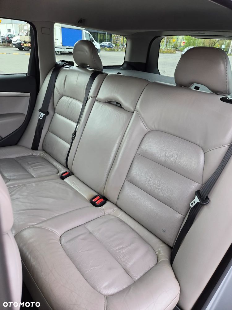 Volvo V70 2.0D Momentum - 13
