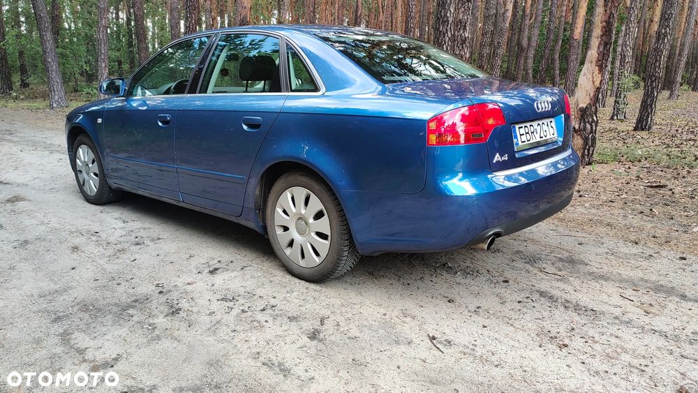 Audi A4 1.6 - 5