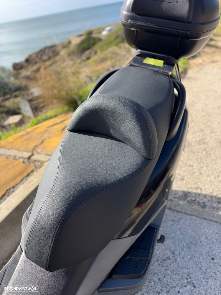 Piaggio XEvo X9 Evolution 500 - 15