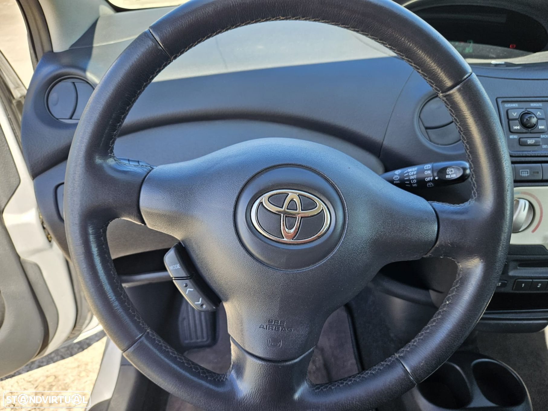 Toyota Yaris 1.0 MMT Final Edition - 13