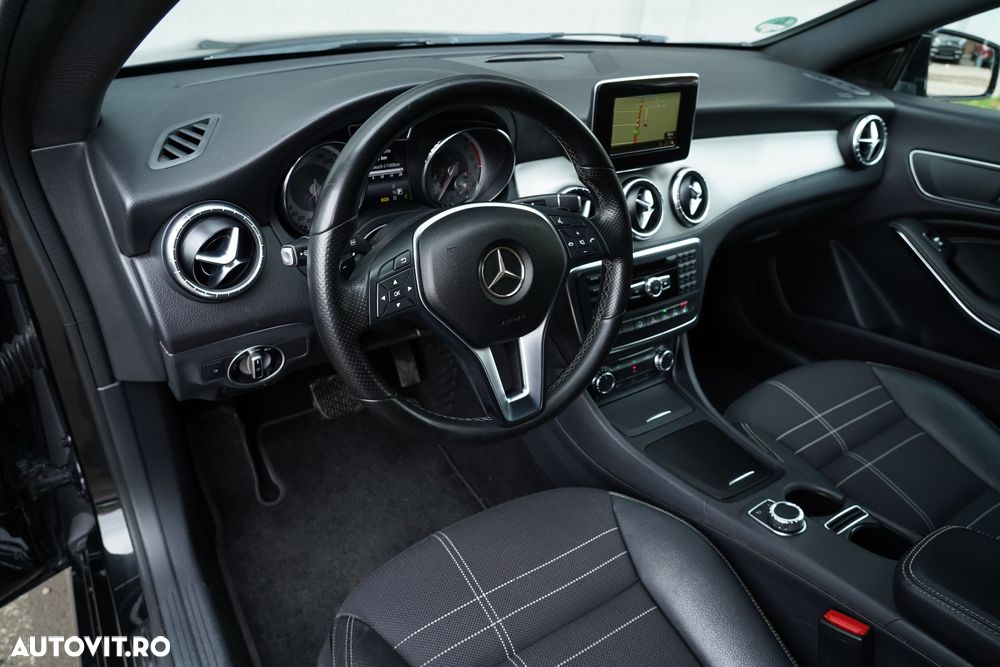 Mercedes-Benz CLA 220 d 4MATIC 7G-DCT Peak Edition - 10