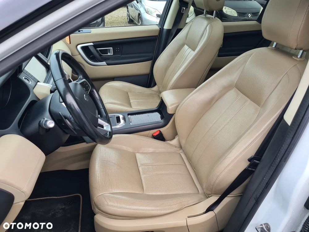 Land Rover Discovery Sport 2.0 TD4 HSE - 25