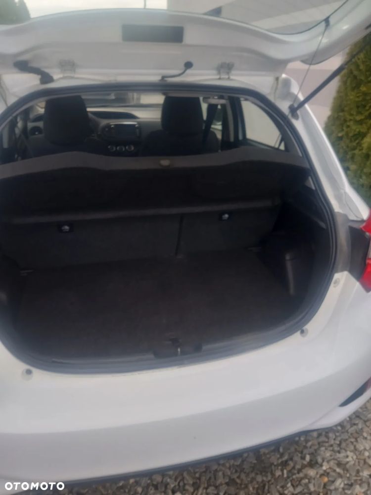 Toyota Yaris - 5
