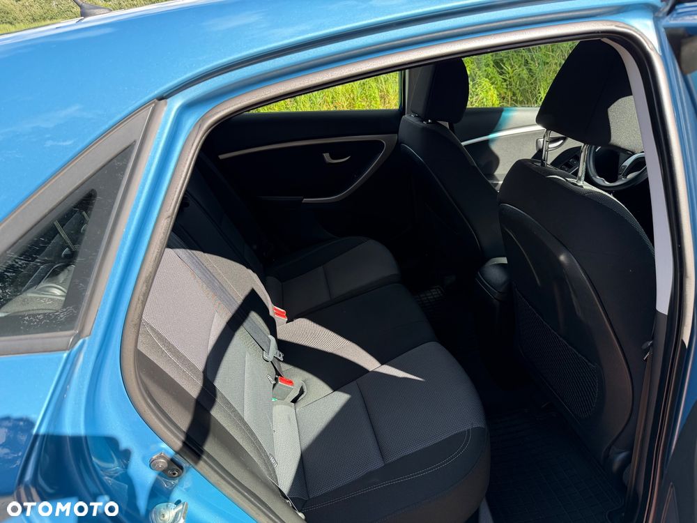 Hyundai i30 blue 1.6 GDI Style - 10