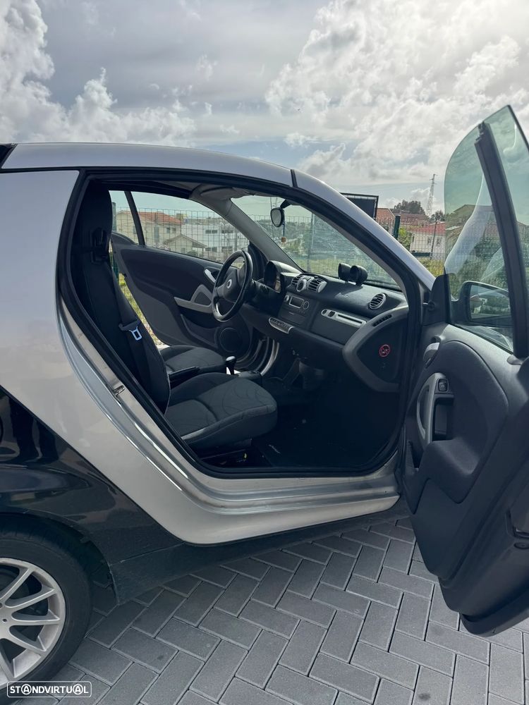 Smart Fortwo Cabrio 2011 photo 4