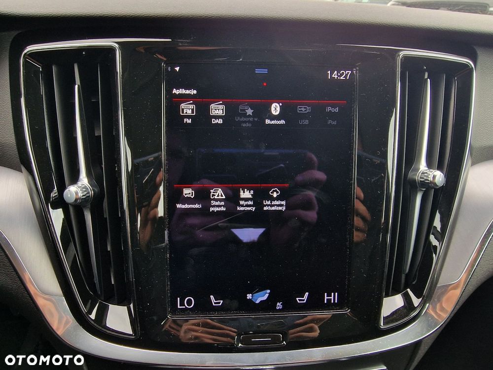 Volvo V60 Cross Country - 28