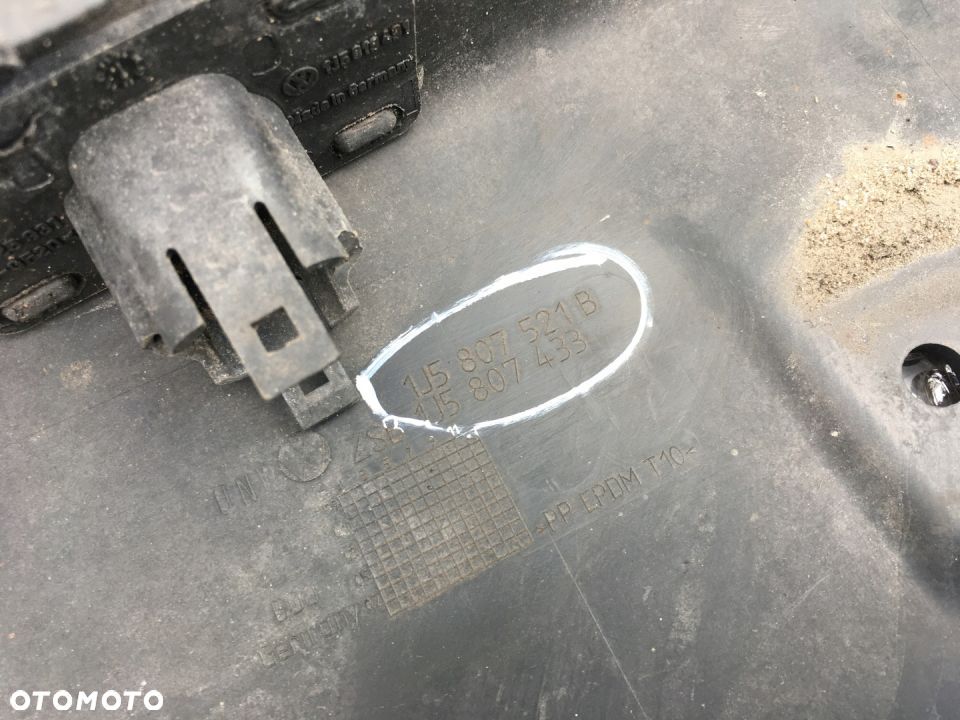 SPOJLER ZDERZAKA TYŁ HOKEJ BORA SEDAN 1J5807521B - 7