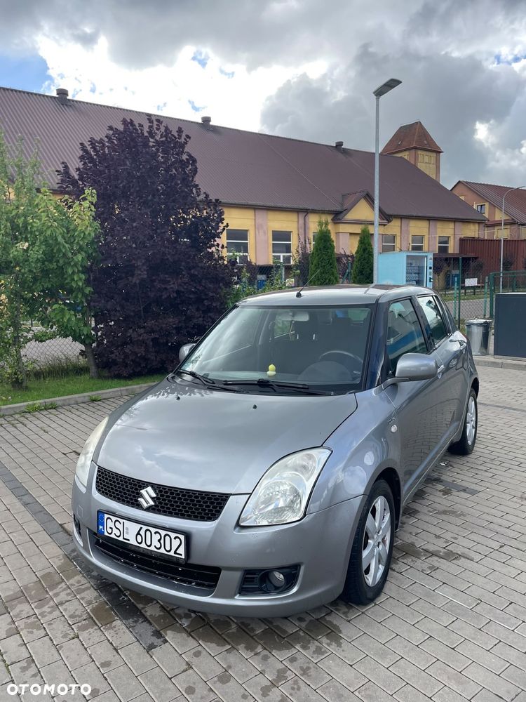 Suzuki Swift - 1