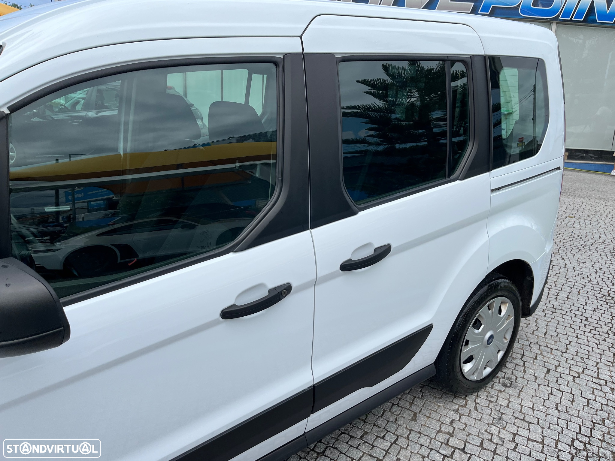 Ford Transit Connect 1.5 TDCi 230 L1 Trend - 17
