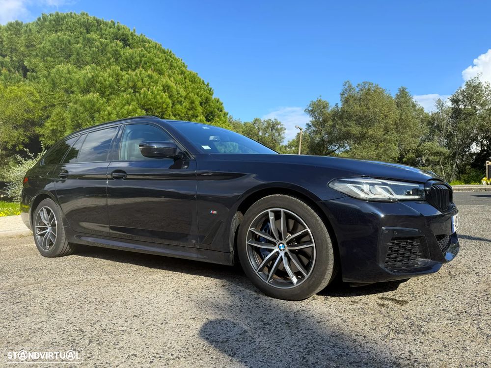 BMW 530 e Pack Desportivo M - 5